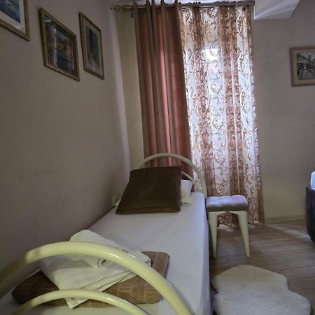 Nada'S Room With Terrace Kotor Ngoại thất bức ảnh